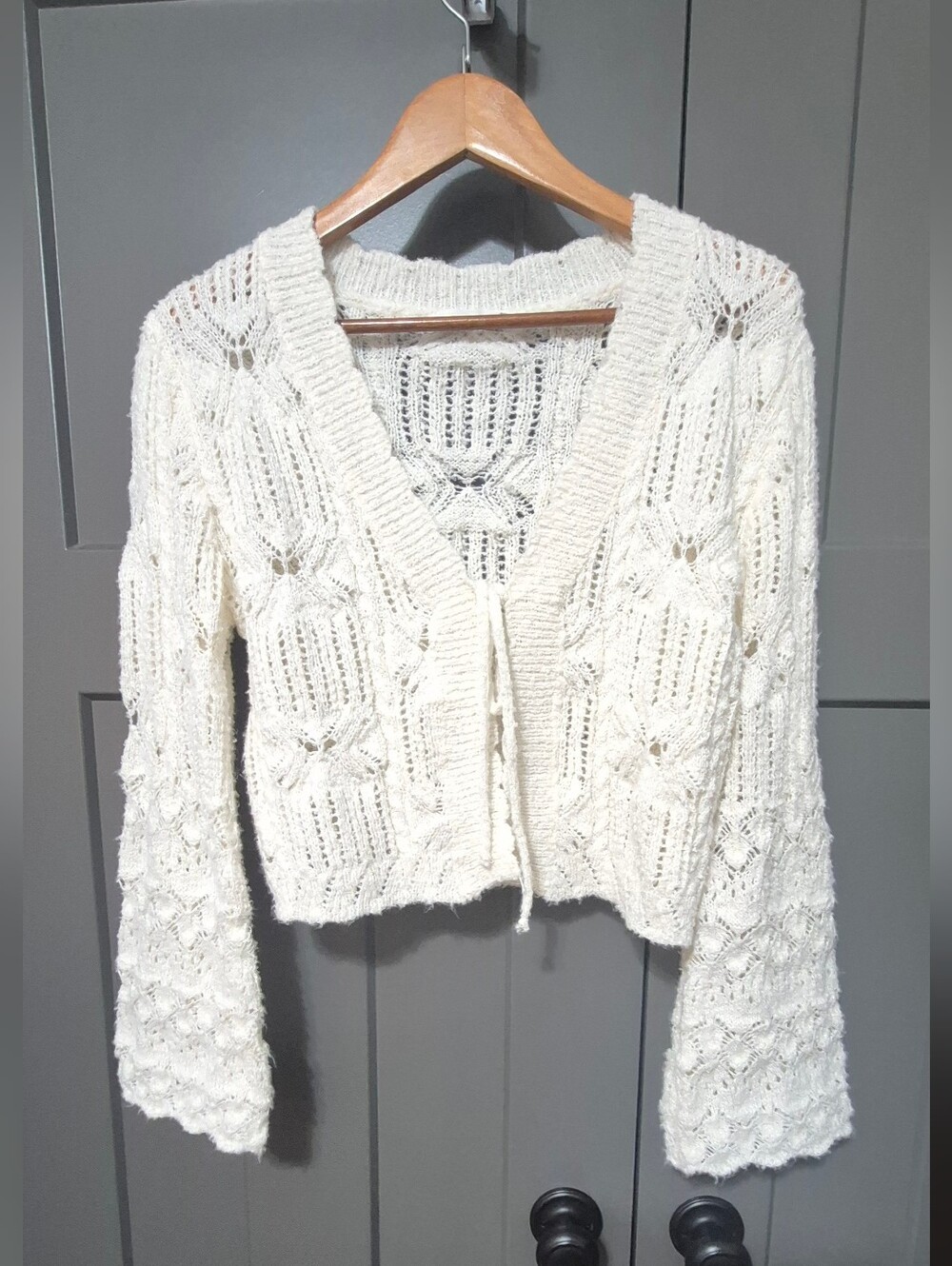 Altar'd State Ivory Tie Front Pointelle Cropped Cardigan Sweater M - Picture 2 of 8